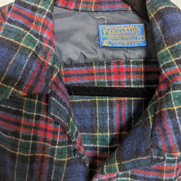 Pendleton plaid button down shirt - Picture 2 of 6